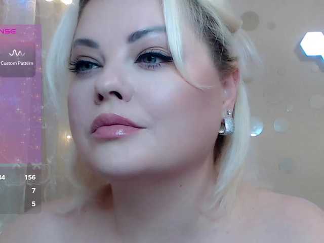 JewellFairy's BongaCams show and profile