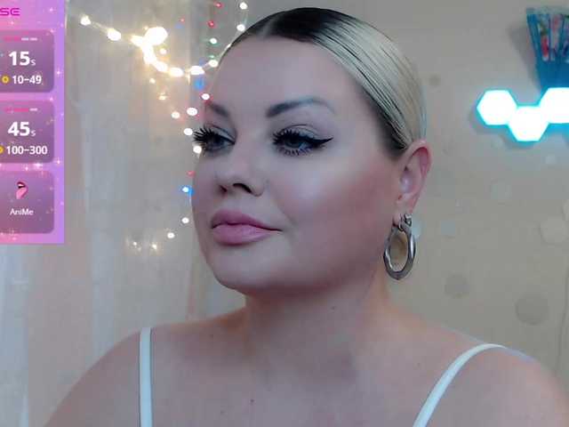 JewellFairy's BongaCams show and profile