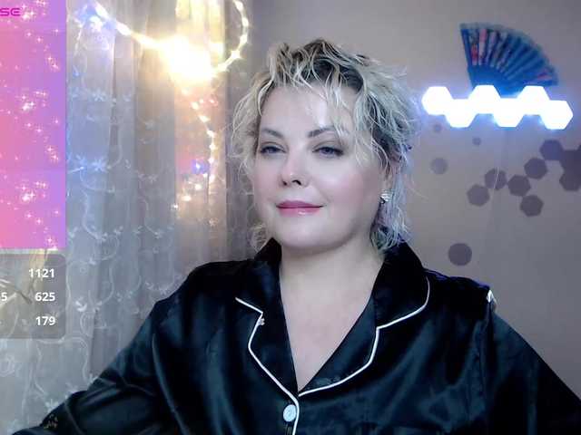 JewellFairy's BongaCams show and profile