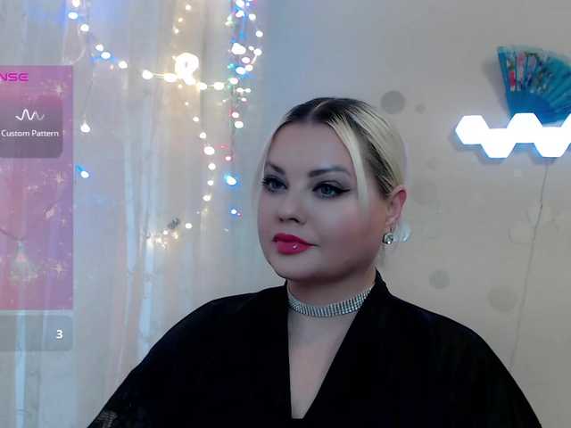 JewellFairy's BongaCams show and profile