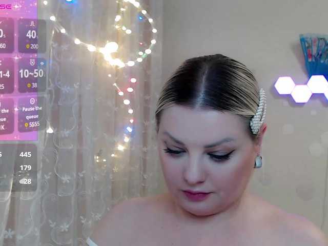 JewellFairy's BongaCams show and profile