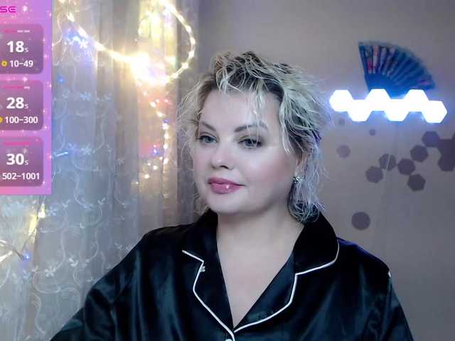 JewellFairy's BongaCams show and profile