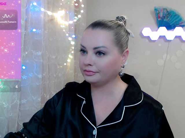 JewellFairy's BongaCams show and profile