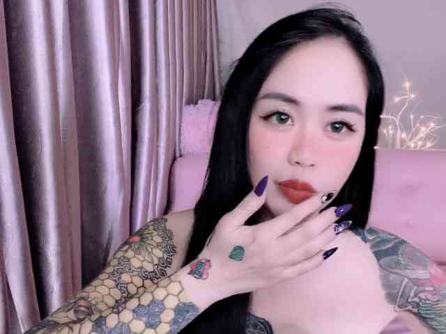 apple--1199 Live Webcam on BongaCams