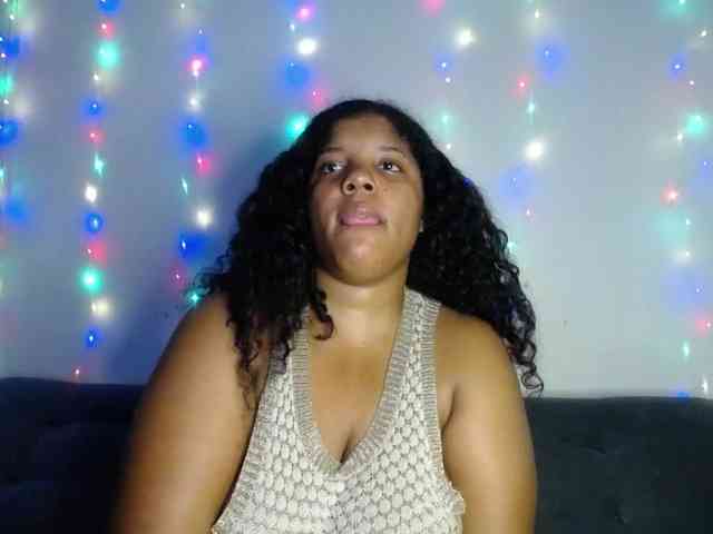 Lilyth-brown webcam