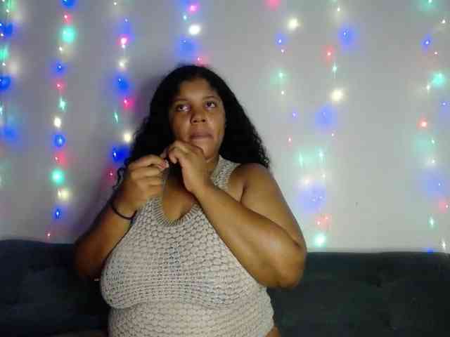Lilyth-brown webcam