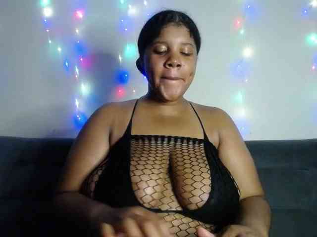 Lilyth-brown webcam