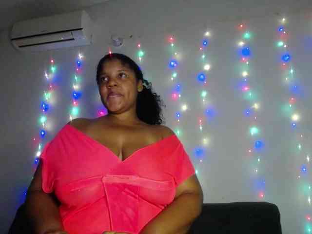 Lilyth-brown webcam