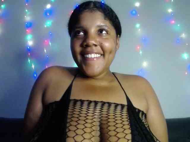 Lilyth-brown webcam