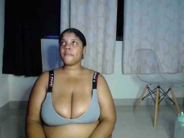 Lilyth-brown webcam
