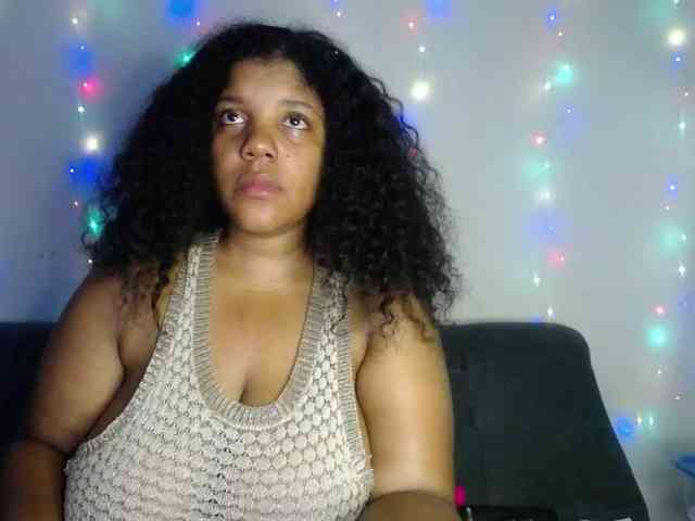 Lilyth-brown webcam