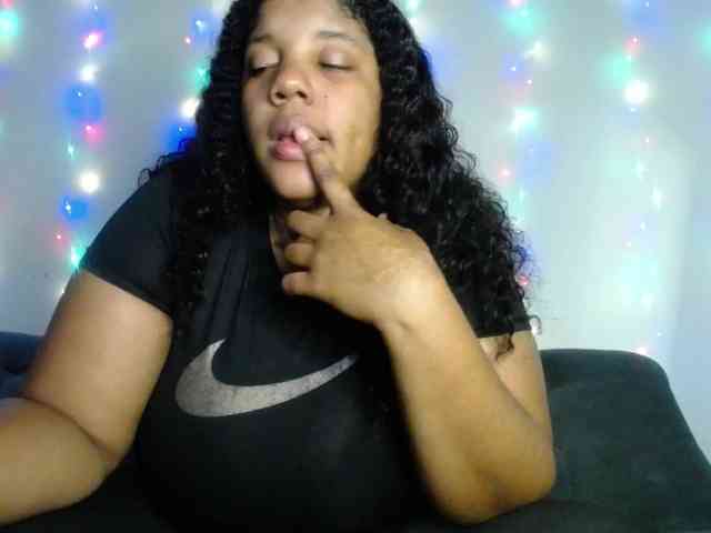Lilyth-brown webcam
