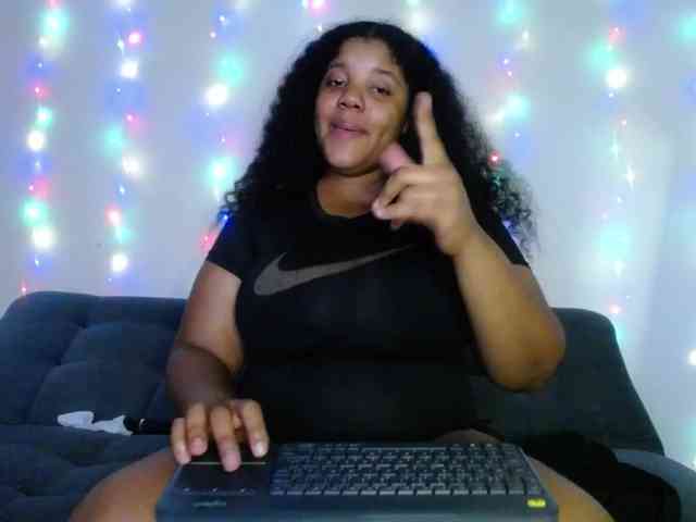 Lilyth-brown webcam