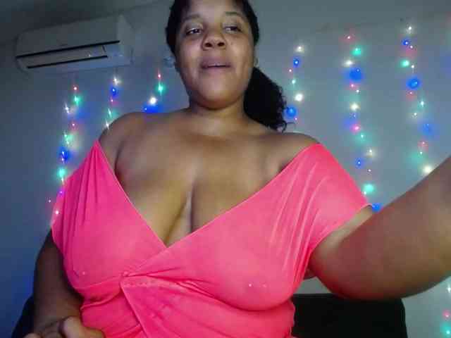 Lilyth-brown webcam