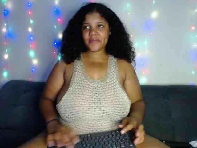 Lilyth-brown webcam