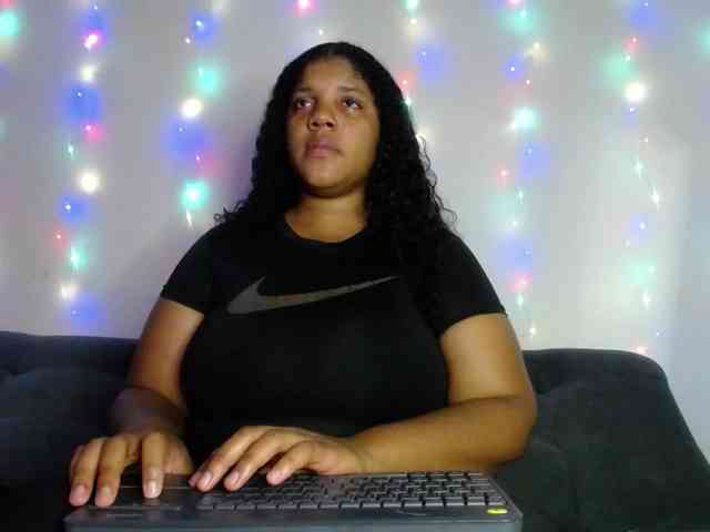 Lilyth-brown webcam