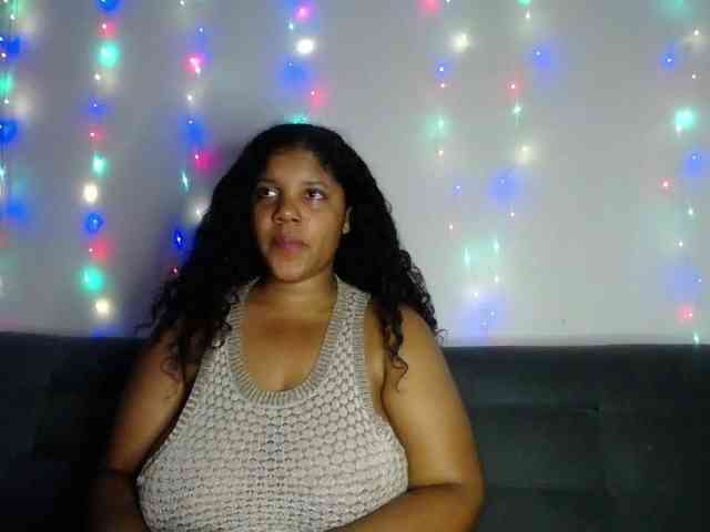Lilyth-brown webcam