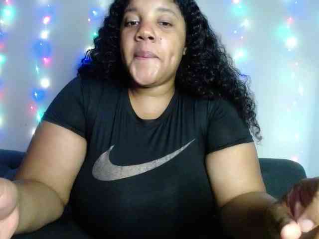 Lilyth-brown webcam