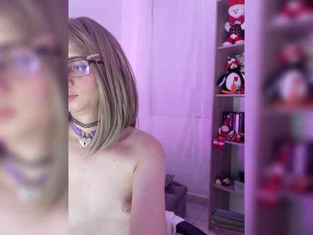 kim-edwards Live Webcam on BongaCams