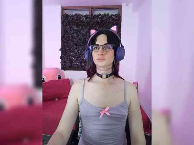 kim-edwards Live Webcam on BongaCams