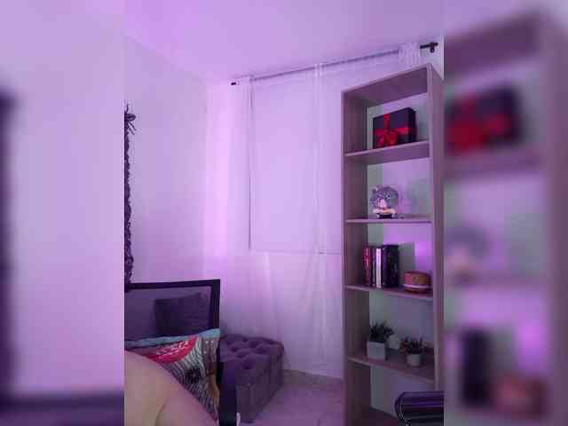 kim-edwards Live Webcam on BongaCams