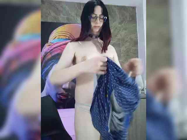 kim-edwards Live Webcam on BongaCams
