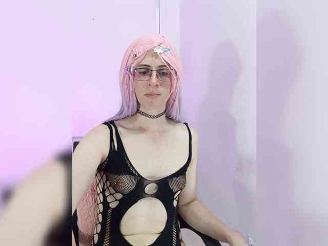 kim-edwards Live Webcam on BongaCams