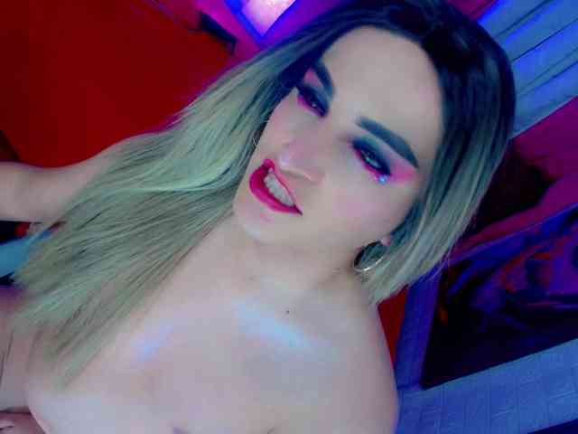 Megansweett1 Live Webcam on BongaCams