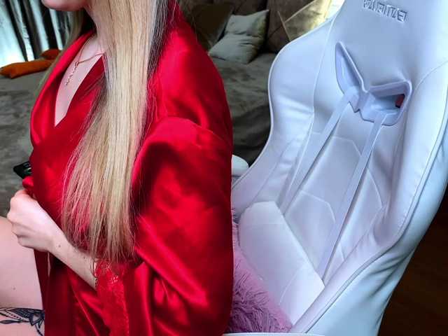 x-----x's BongaCams show and profile