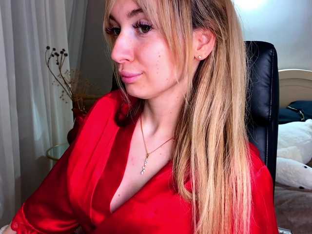 x-----x's BongaCams show and profile