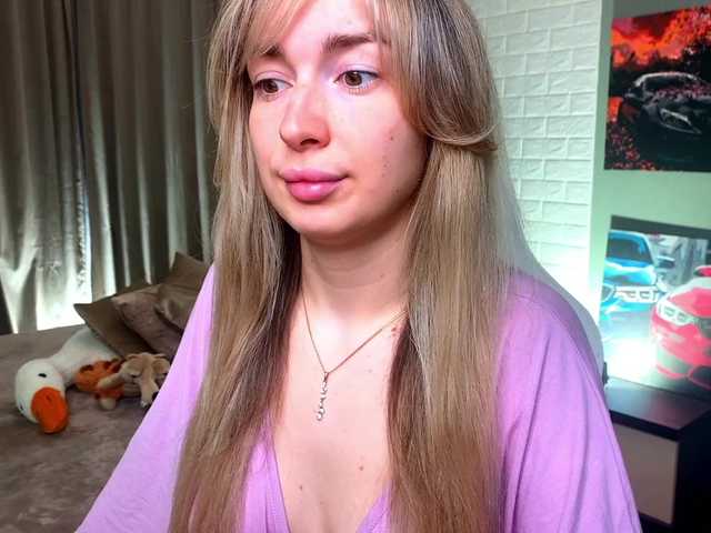 x-----x's BongaCams show and profile