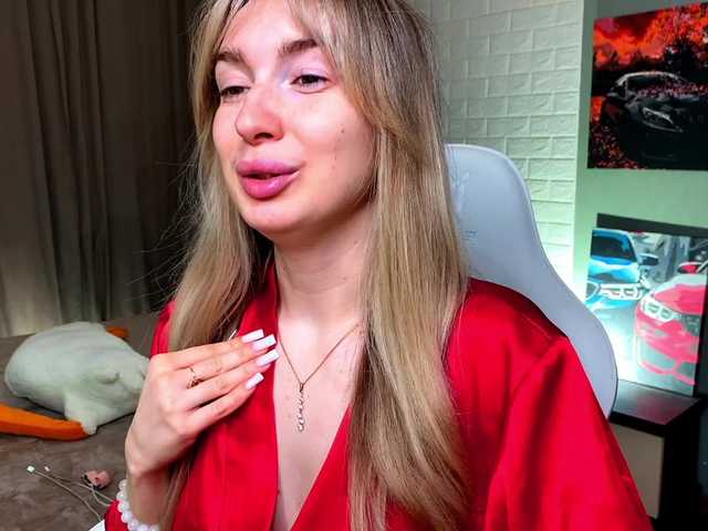 x-----x's BongaCams show and profile