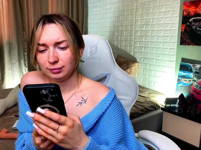 x-----x's BongaCams show and profile