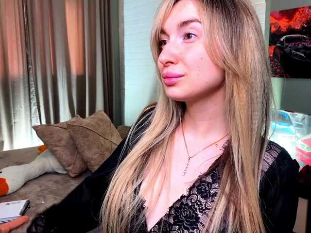 x-----x's BongaCams profile