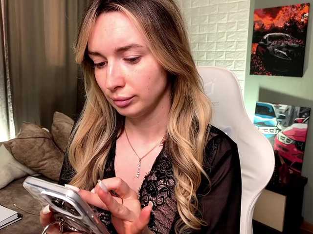 x-----x's BongaCams show and profile