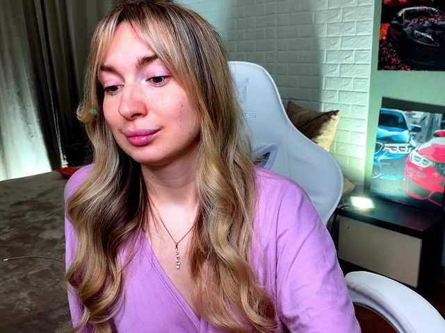 x-----x's BongaCams show and profile