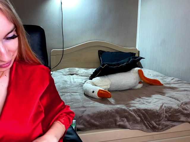 x-----x's BongaCams show and profile