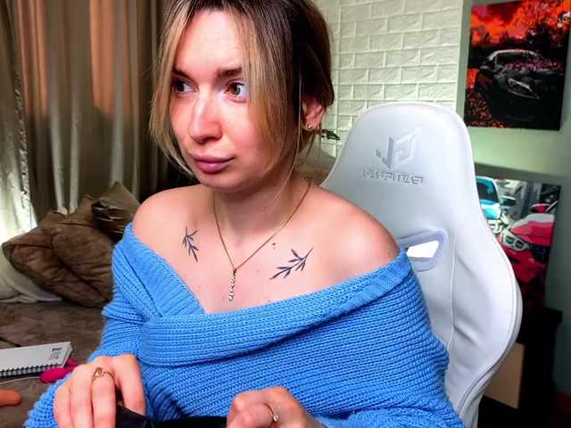 x-----x's BongaCams show and profile