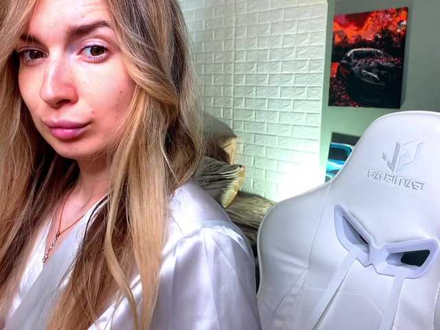 x-----x's BongaCams show and profile