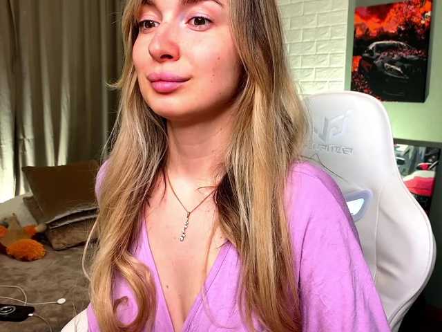 x-----x's BongaCams show and profile