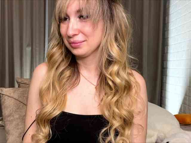 x-----x Live Webcam on BongaCams