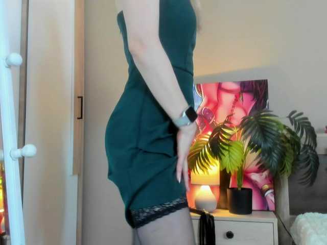 SweetLady697's BongaCams show and profile