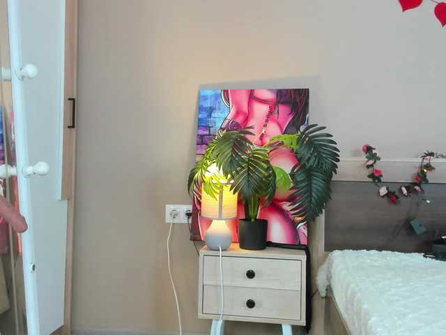 SweetLady697's BongaCams show and profile