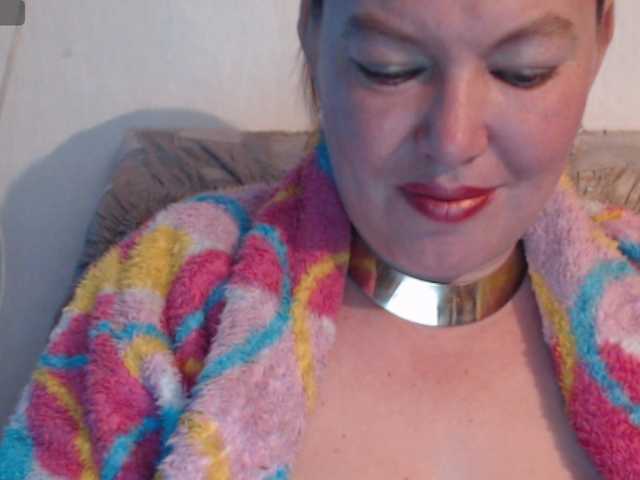 Juliamad's BongaCams show and profile