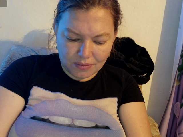 Juliamad's BongaCams show and profile