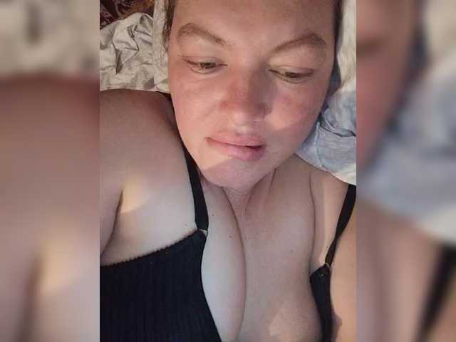 Juliamad's BongaCams show and profile