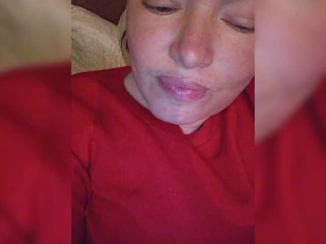 Juliamad's BongaCams show and profile