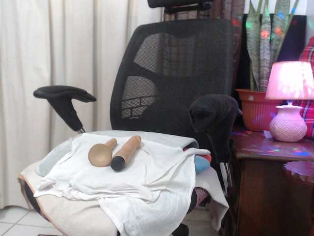 malenasaenz's BongaCams show and profile