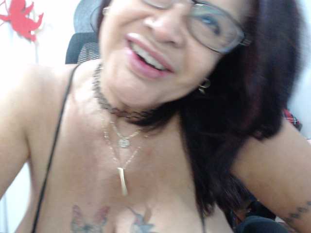 malenasaenz's BongaCams show and profile