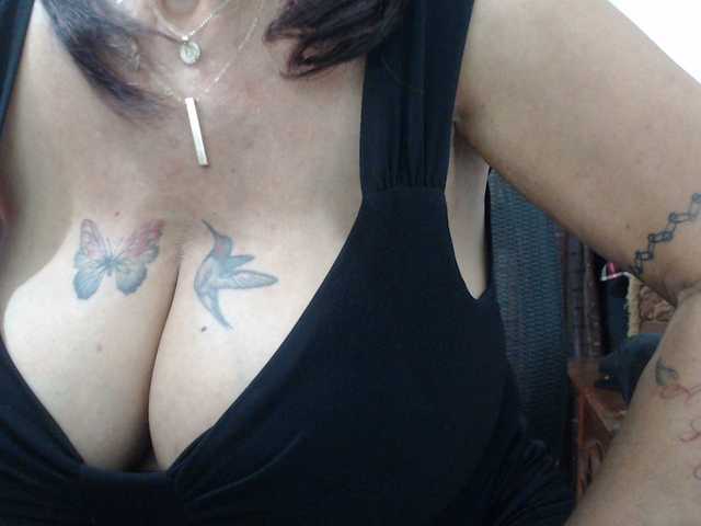 malenasaenz's BongaCams show and profile